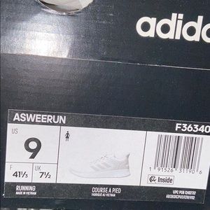 Brand NEW women’s Answeerun running sneakers